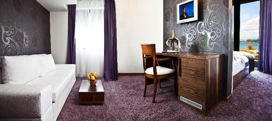 Hotel San Antonio Podstrana Ngoại thất bức ảnh