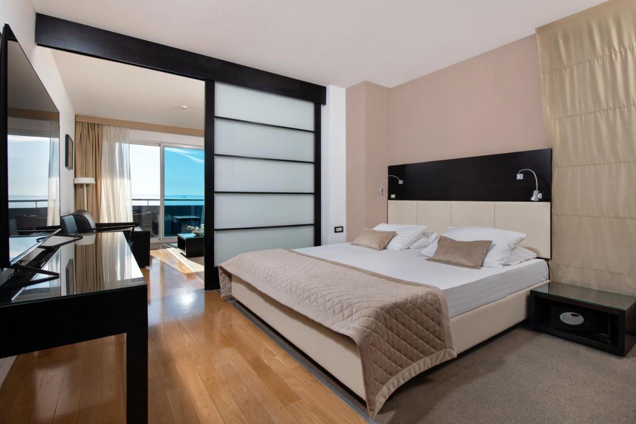 Hotel San Antonio Podstrana Ngoại thất bức ảnh
