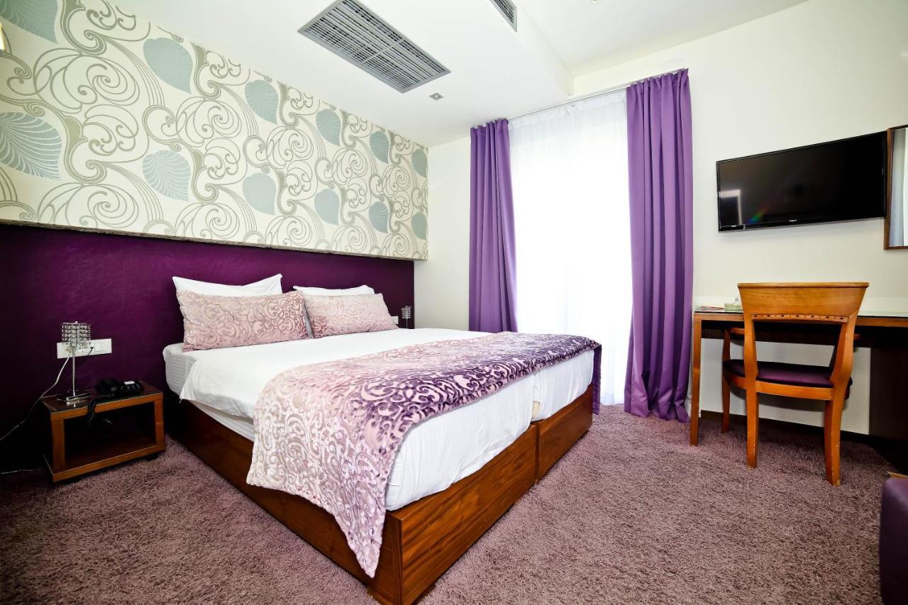 Hotel San Antonio Podstrana Ngoại thất bức ảnh